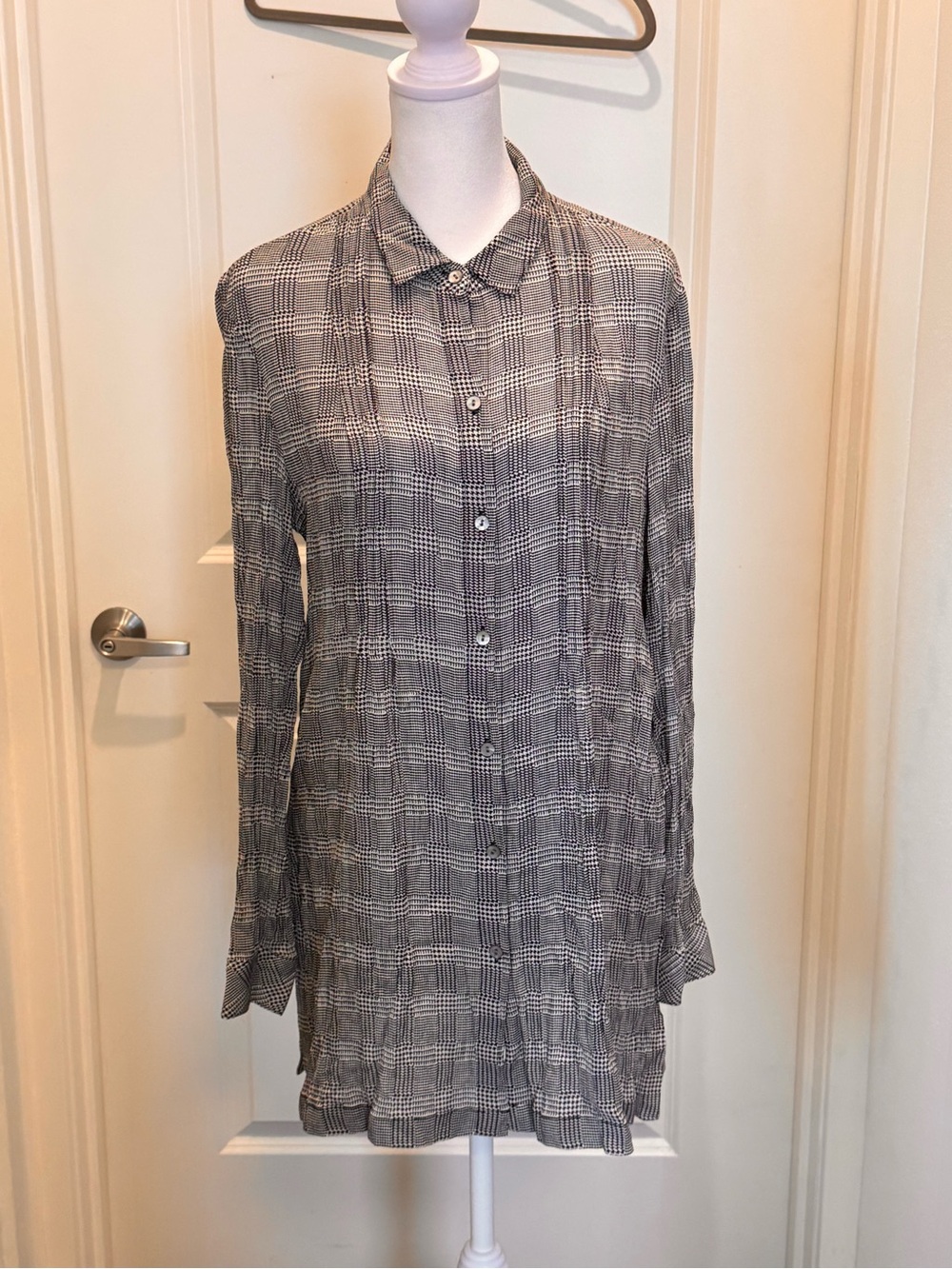 J. Jill Houndstooth Button-Down Shirt Tunic.